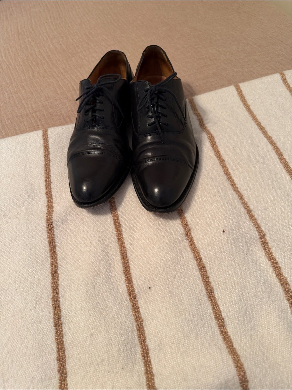 Suitsupply Black Leather Cap-Toe Derby Shoes